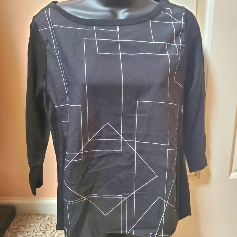 NY & Co. Abstract Designed Sweater NWT